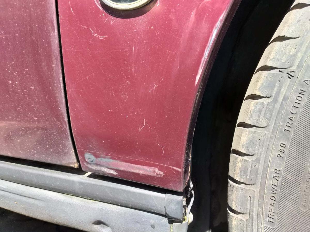 Audi 80 B4 Kotflügel vorn rechts Weinrot LZ3T Bj.1992